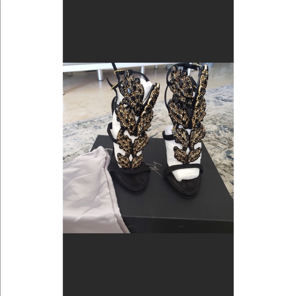 Giuseppe Zanetti heels